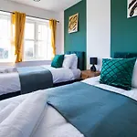 3Bed House In Reading By Cabralproperties - Free Parking, Contractors House