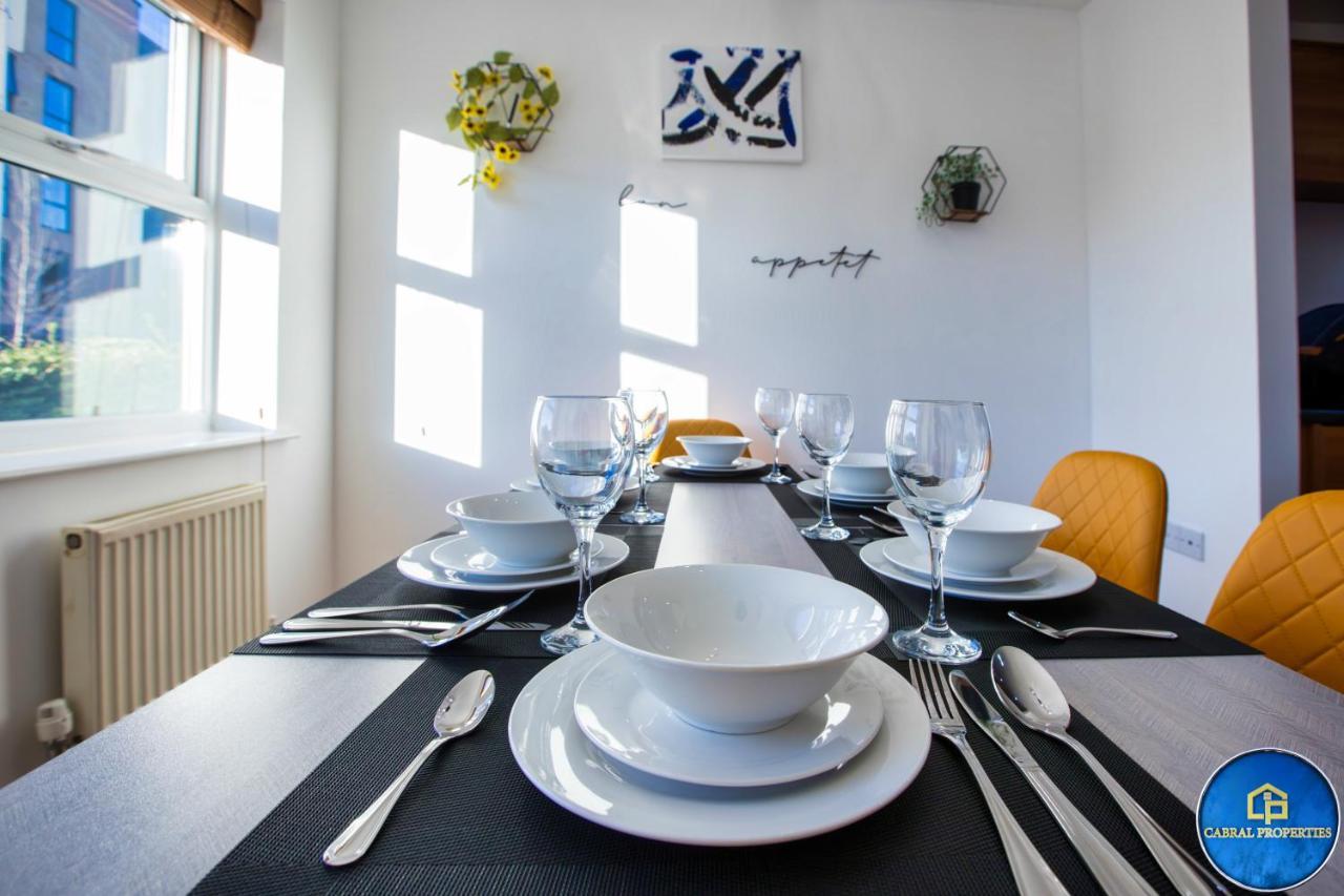 3bed House In By Cabralproperties - Free Parking, Contractors House Apartment *